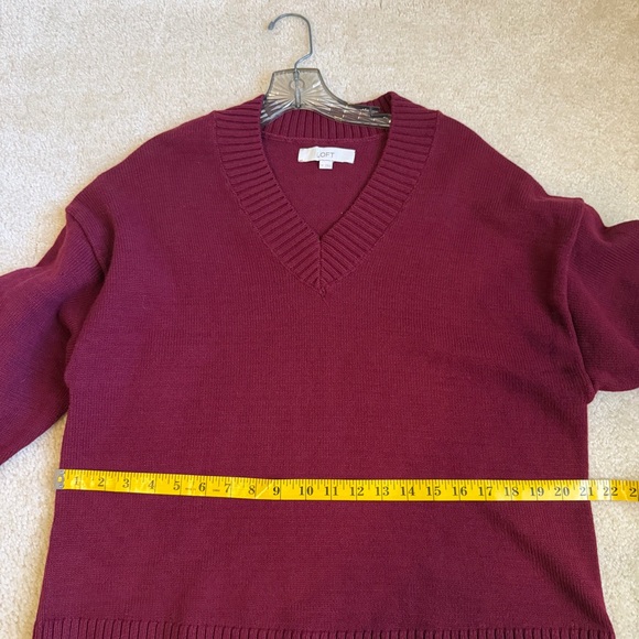 LOFT Deep Burgundy V-Neck Sweater NWOT - Picture 9 of 12